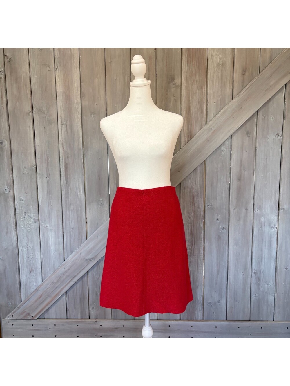 Women wool skirt red bouclé-lined-knee high-size 8 US-work & night-retro-Jackie